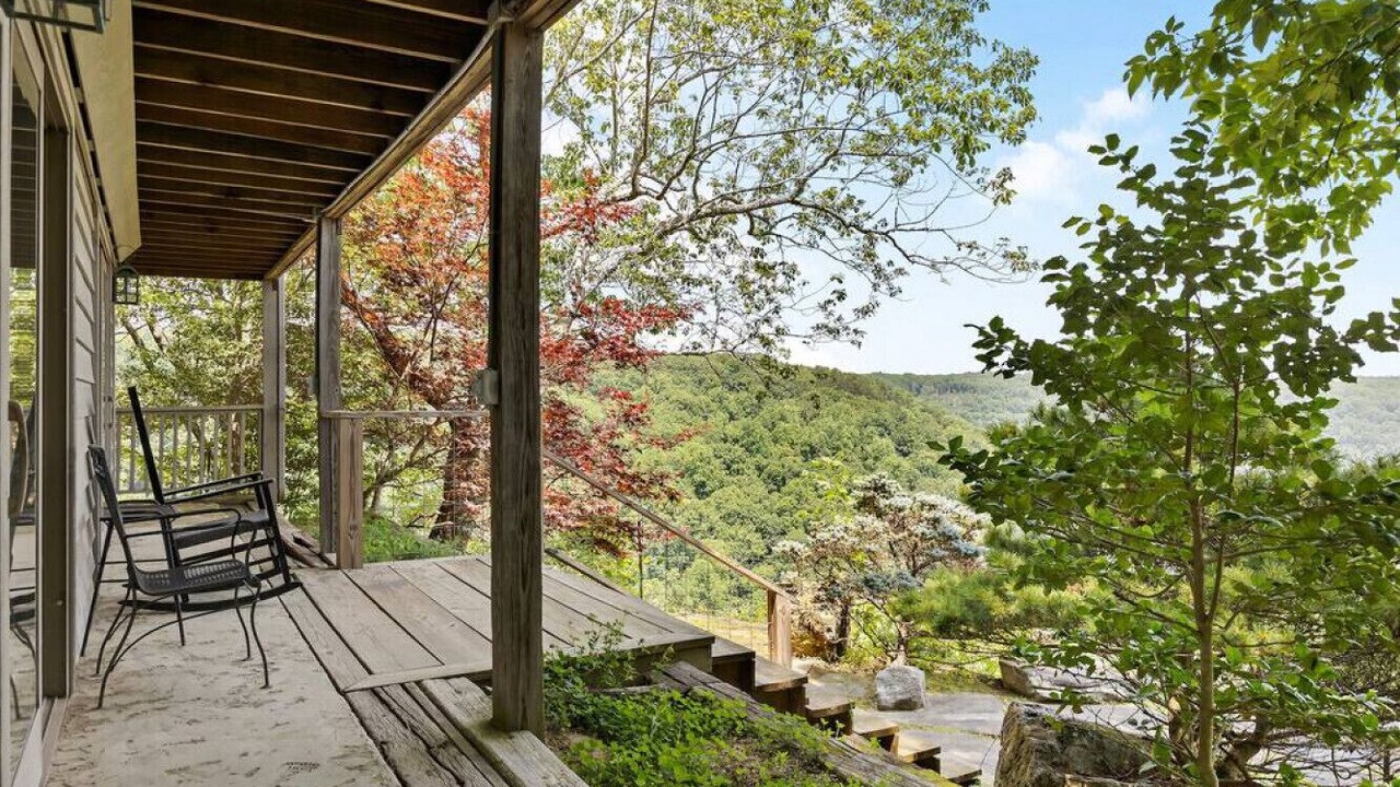 Photo of Patio Balcony in Clifftops
