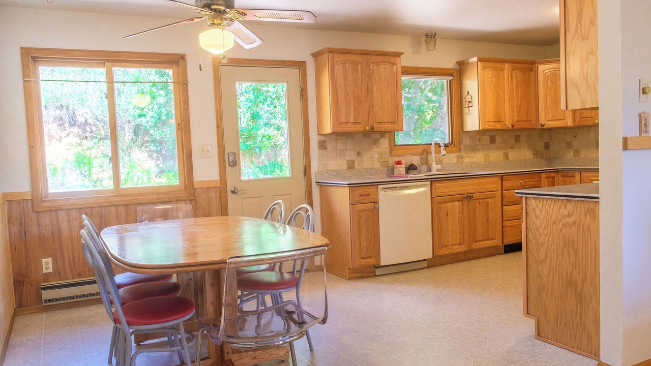 Photo of Kitchen in Green Mountain Falls
