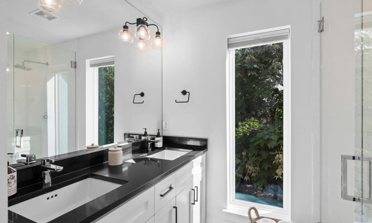 Photo of Bathroom in Cherrywood