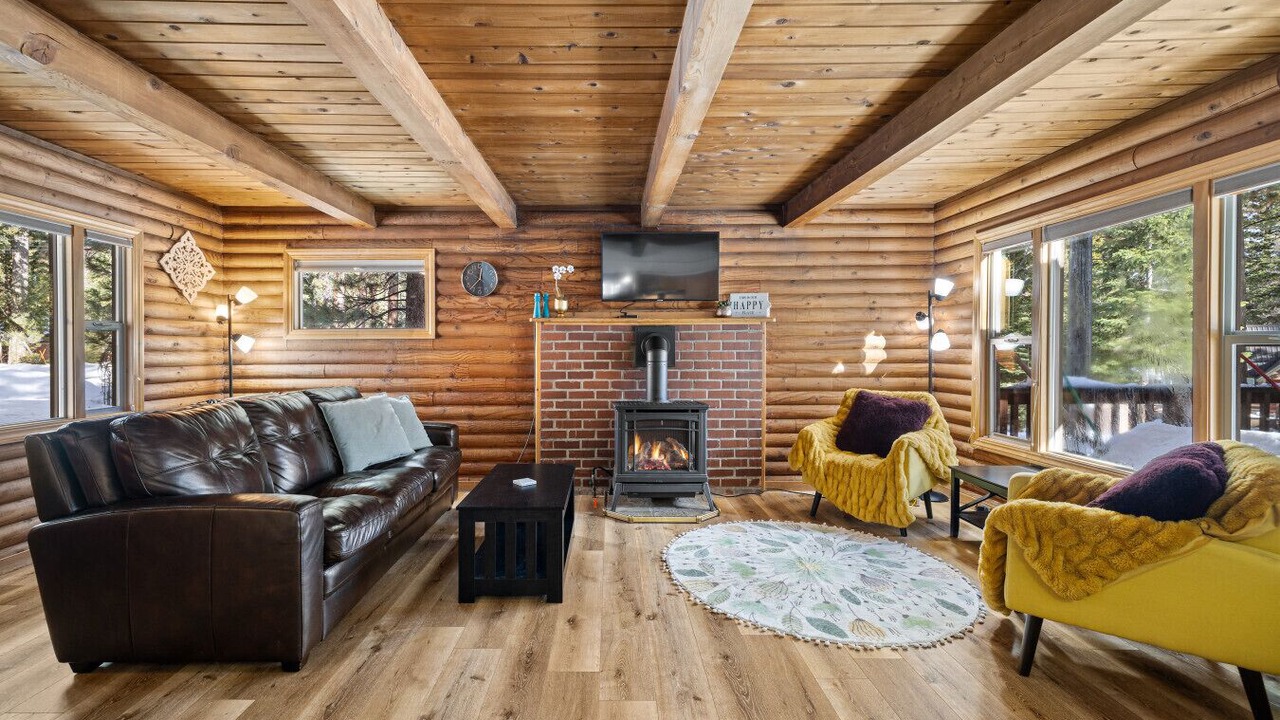 Photo of Livingroom in Tahoe Vista