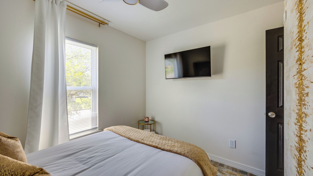 Photo of Bedroom in Montrose