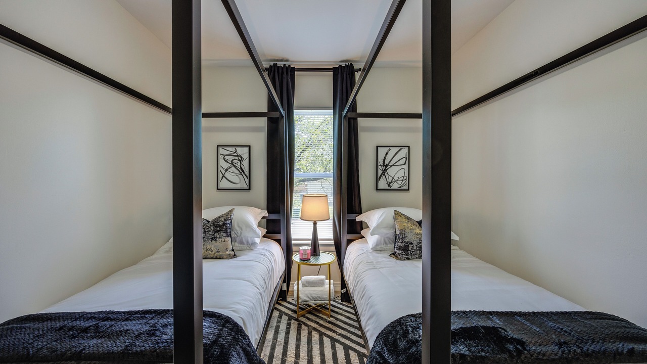Photo of Bedroom in Montrose