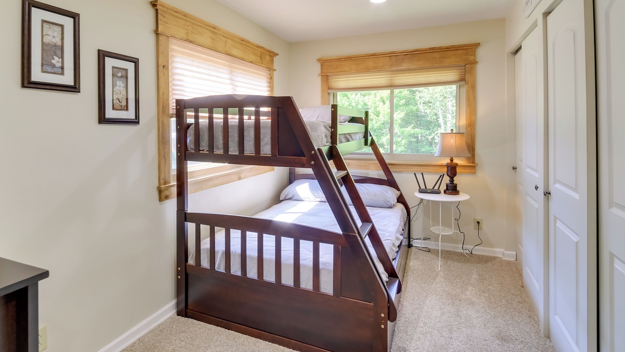 Photo of Bedroom in Champion