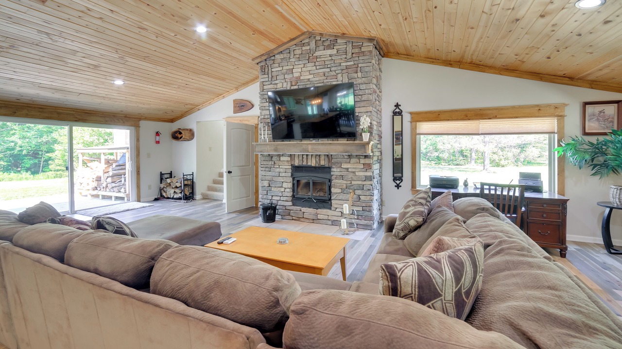 Photo of Bedroom in Champion