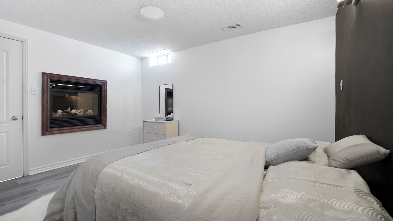 Photo of Bedroom in Richmond Hill