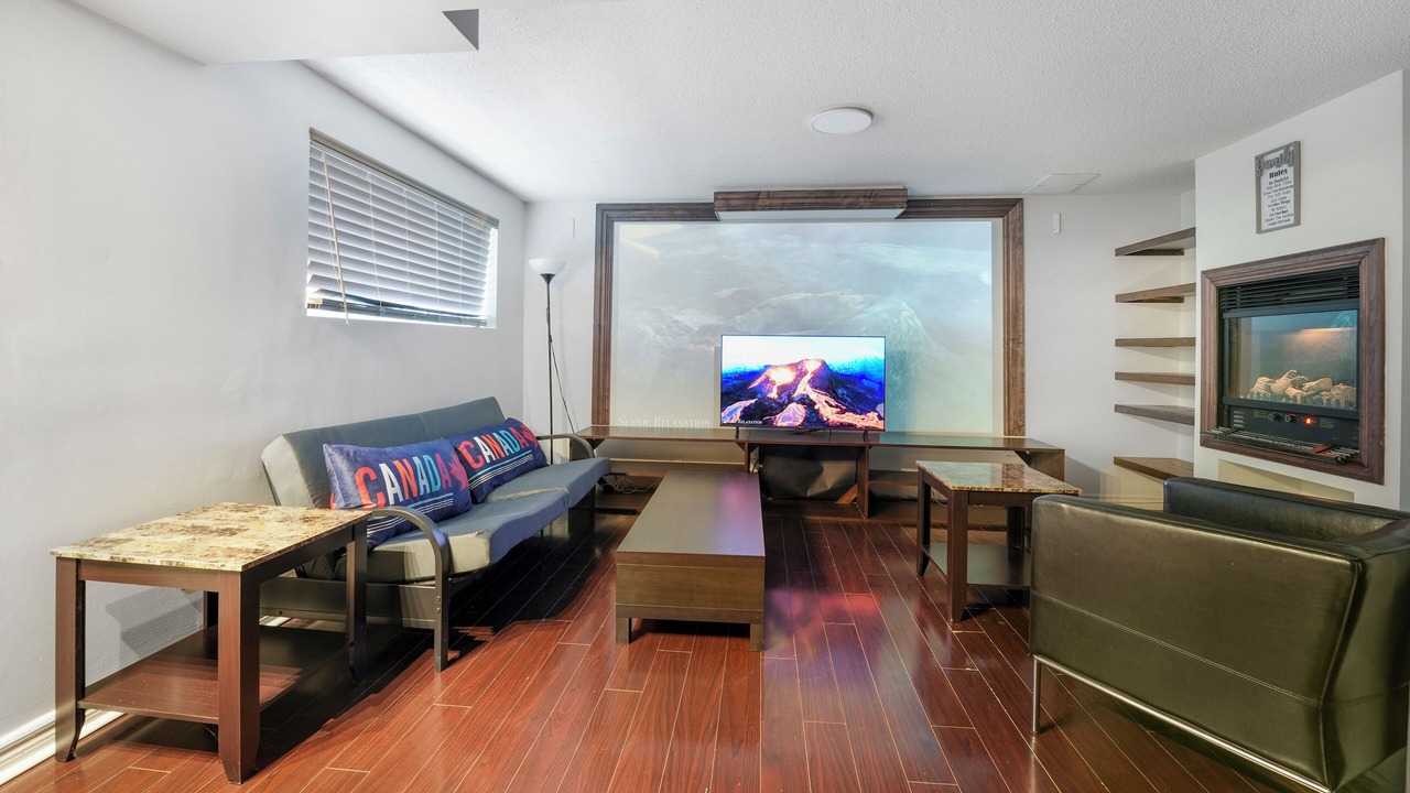 Photo of Livingroom in Richmond Hill