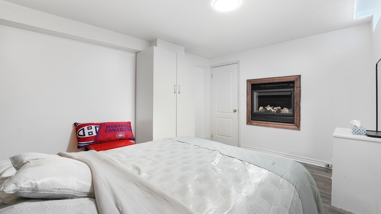 Photo of Bedroom in Richmond Hill