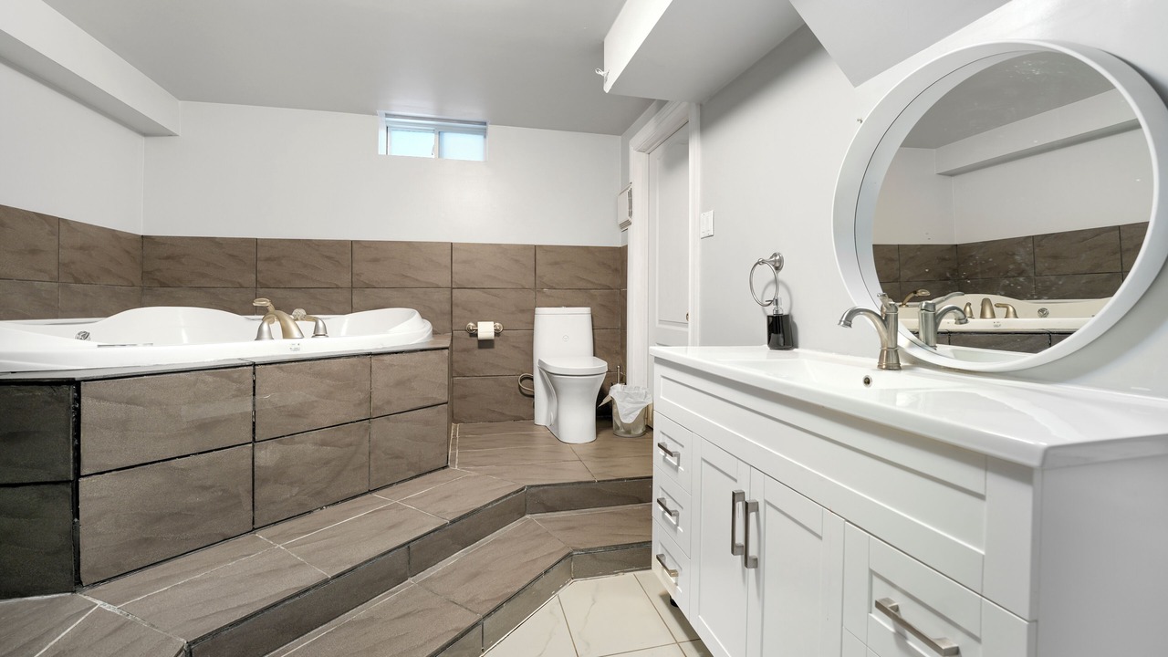 Photo of Bathroom in Richmond Hill