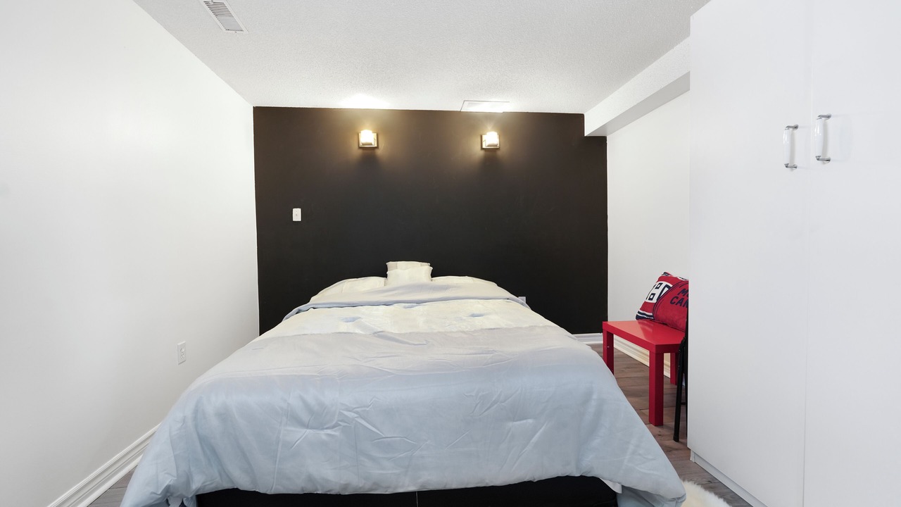 Photo of Bedroom in Richmond Hill