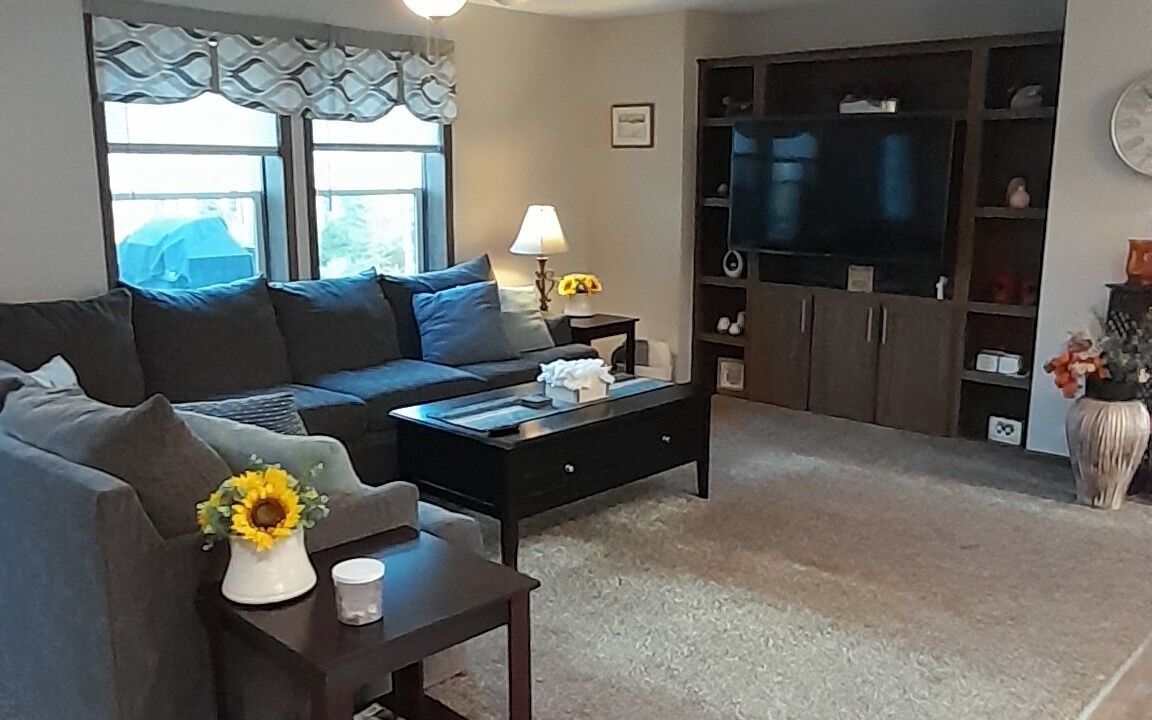 Photo of Livingroom in Lamoine