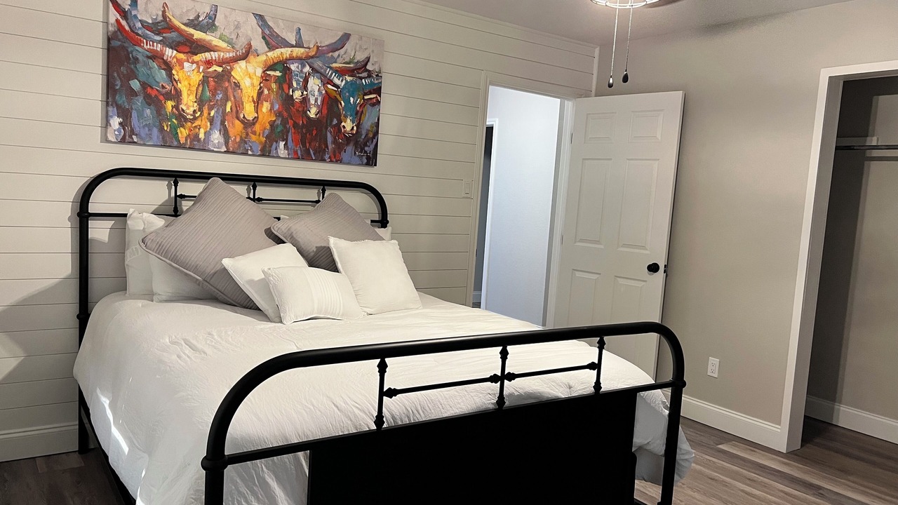 Photo of Bedroom in La Grange