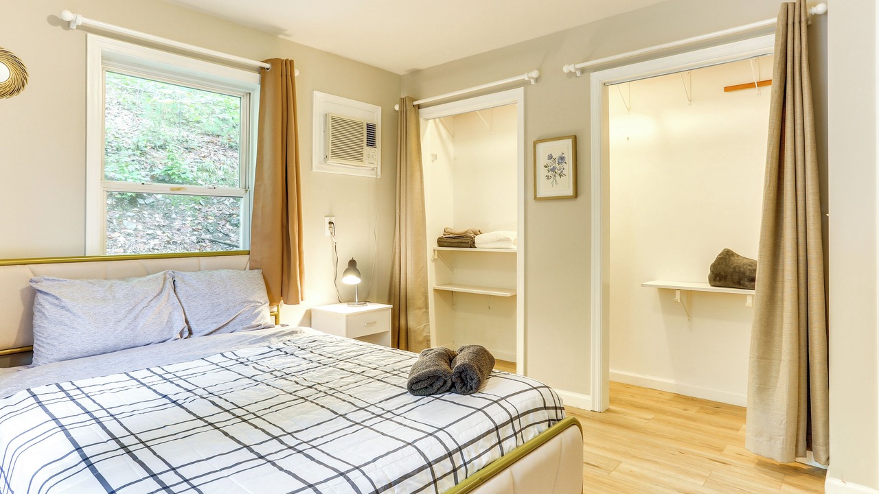 Photo of Bedroom in Dingmans Ferry