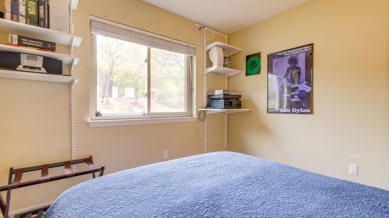 Photo of Bedroom in Barton Hills