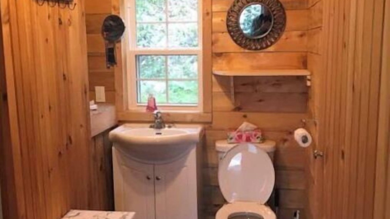 Photo of Bathroom in South Harbour