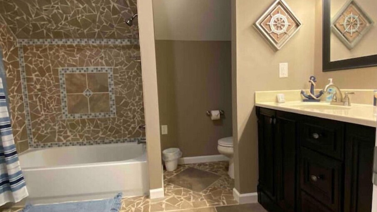 Photo of Bathroom in Sardis