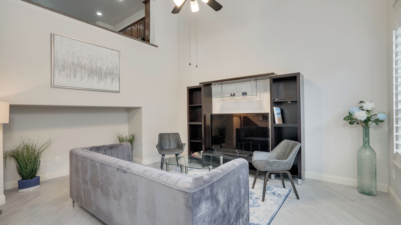 Photo of Livingroom in Legacy Park