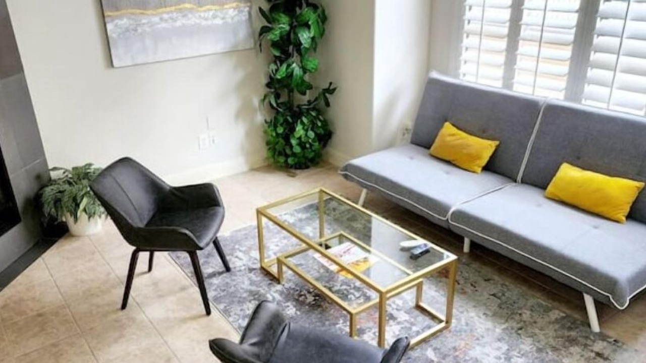 Photo of Livingroom in Legacy Park