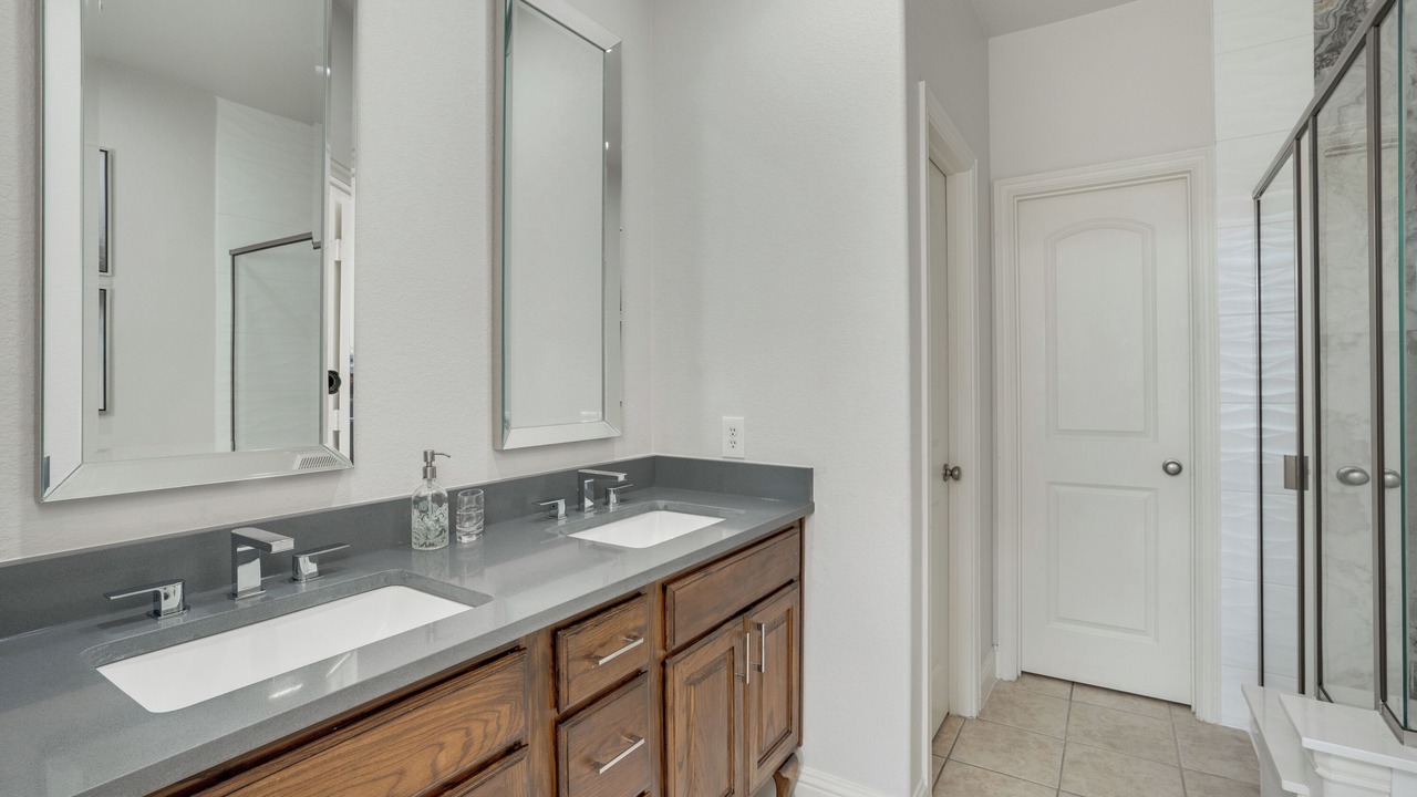 Photo of Bathroom in Legacy Park