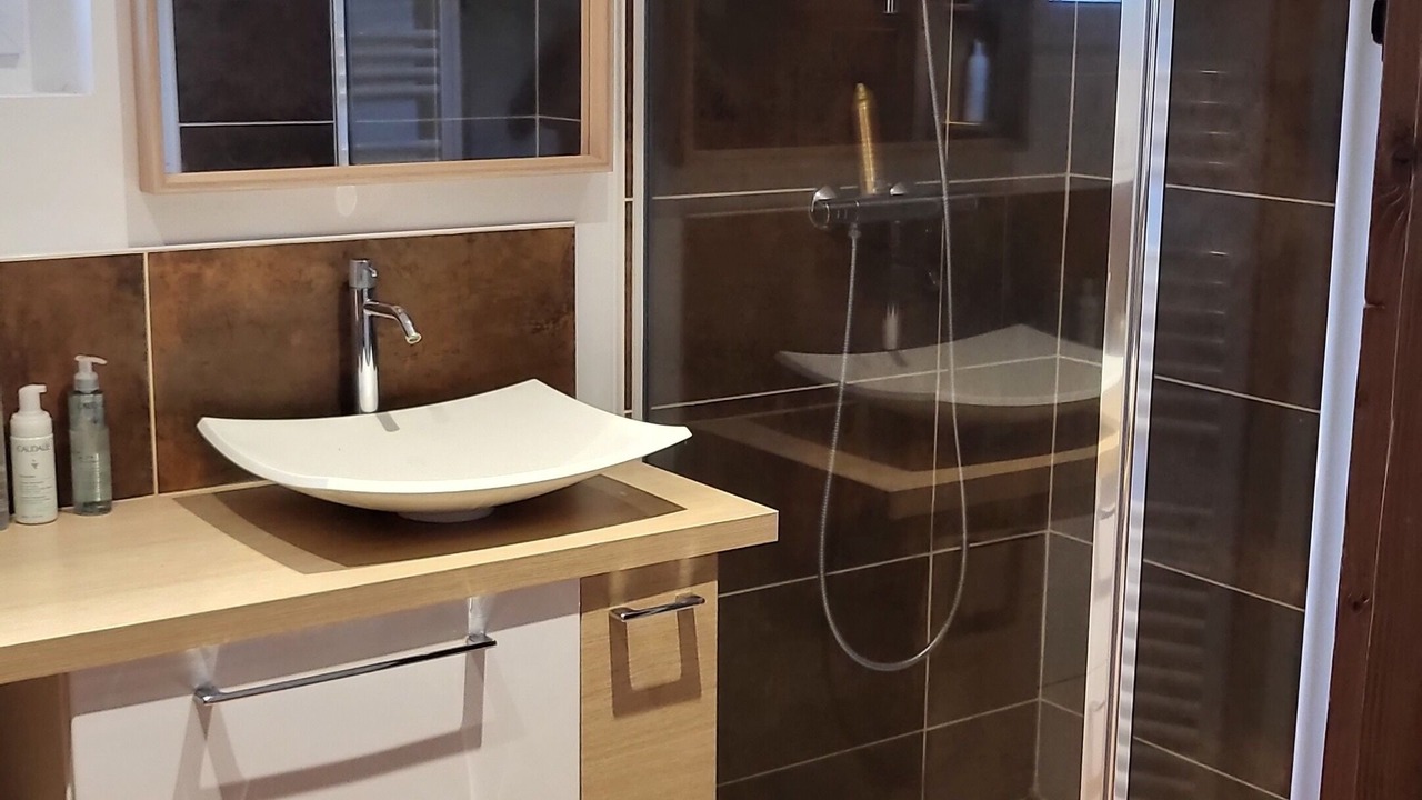 Photo of Bathroom in Bras