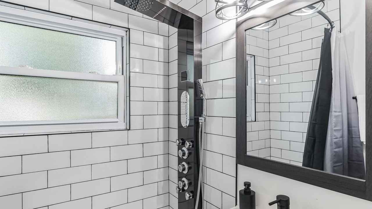 Photo of Bathroom in Rolling Meadows