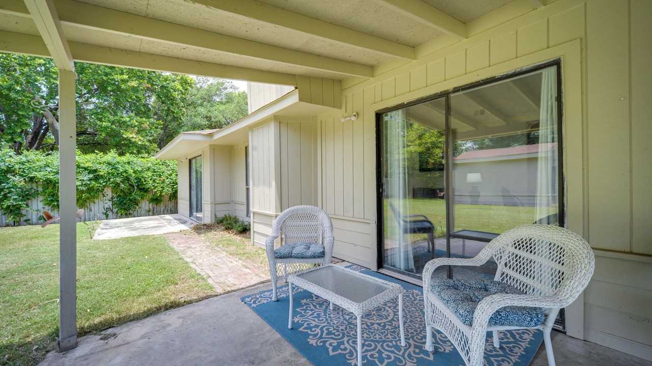 Photo of Patio Balcony in McQueeney