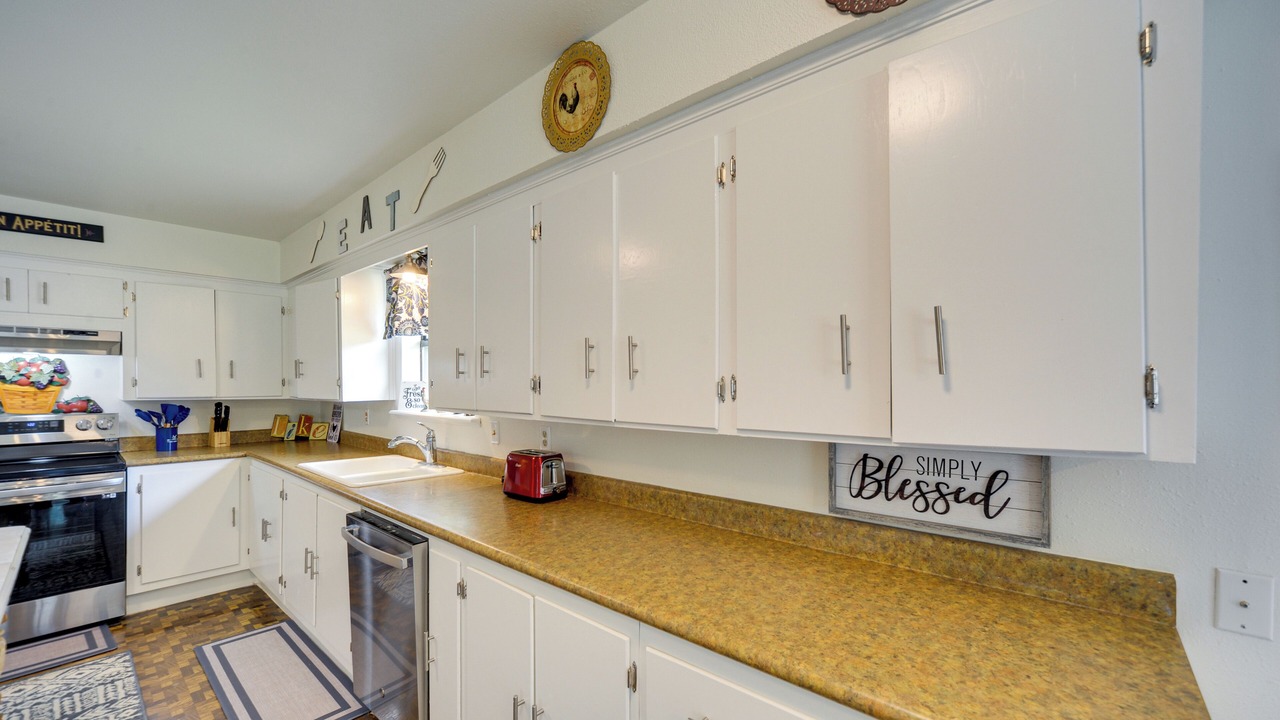 Photo of Kitchen in McQueeney