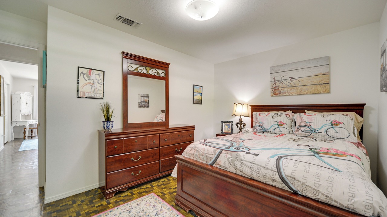 Photo of Bedroom in McQueeney