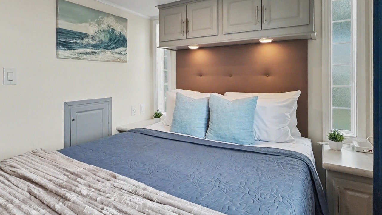 Photo of Bedroom in Sandbridge