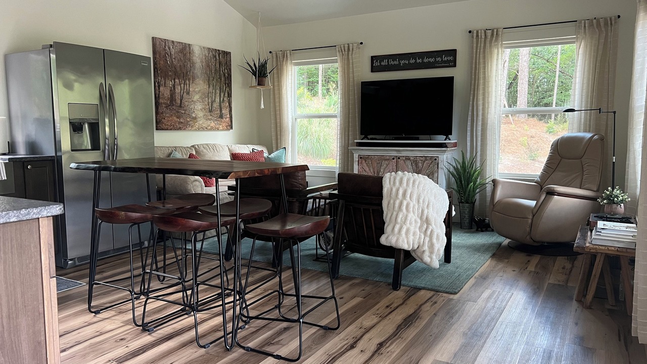 Photo of Livingroom in Lexington