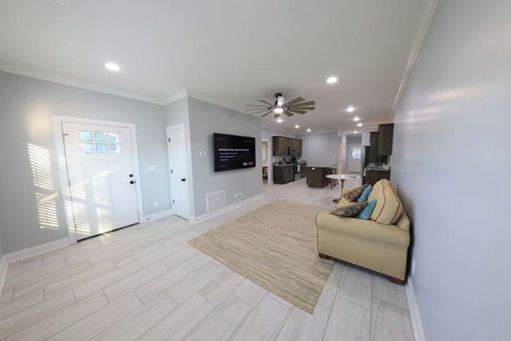 Photo of Livingroom in Oneonta