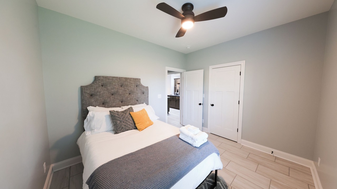 Photo of Bedroom in Oneonta