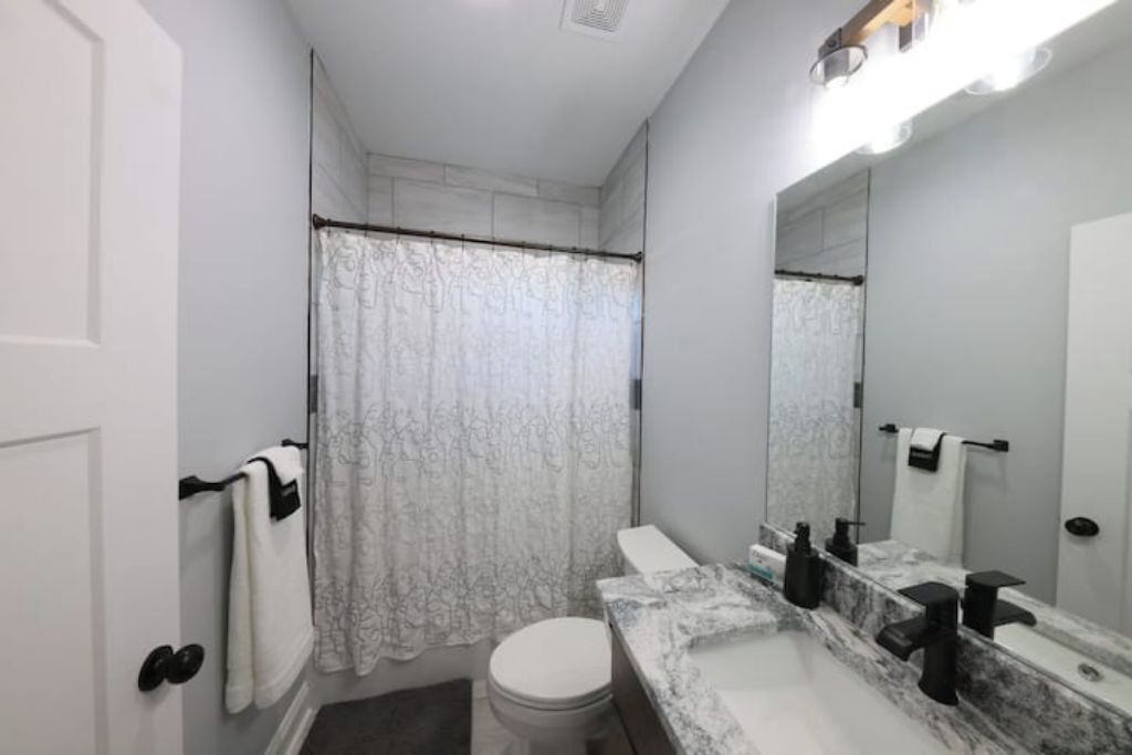 Photo of Bathroom in Oneonta