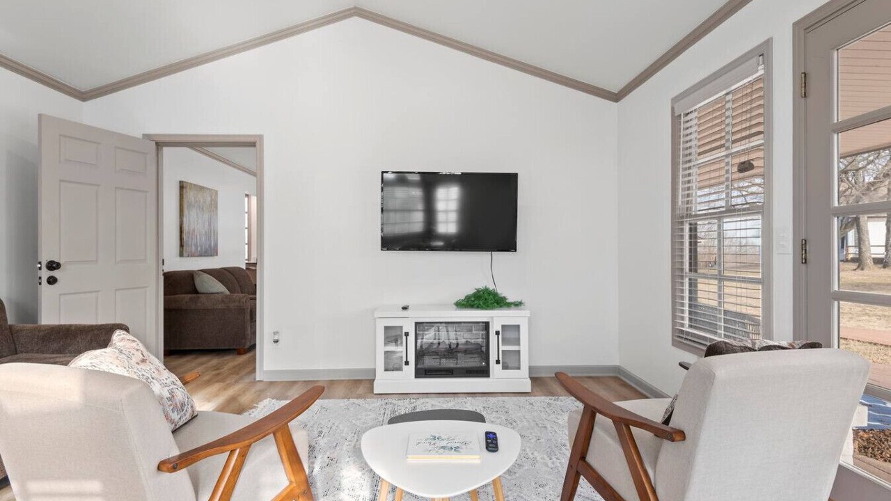 Photo of Livingroom in Ramona