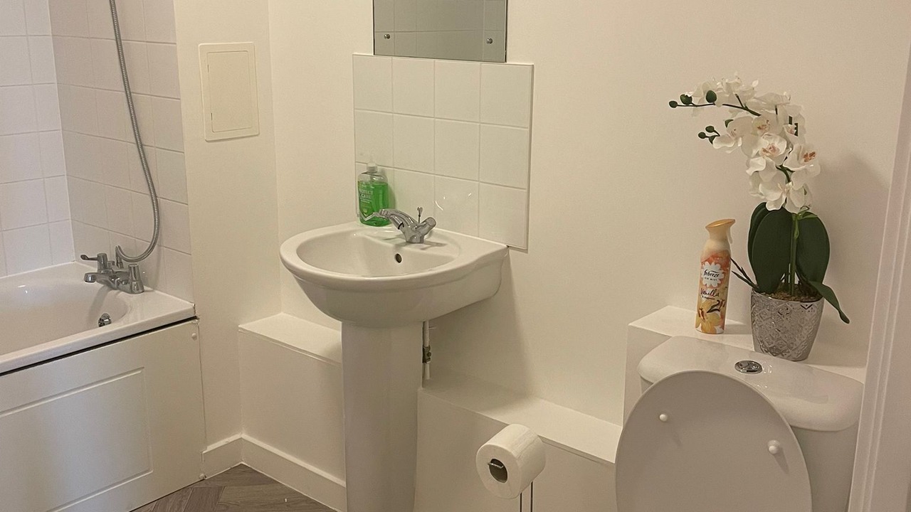 Photo of Bathroom in Colyers