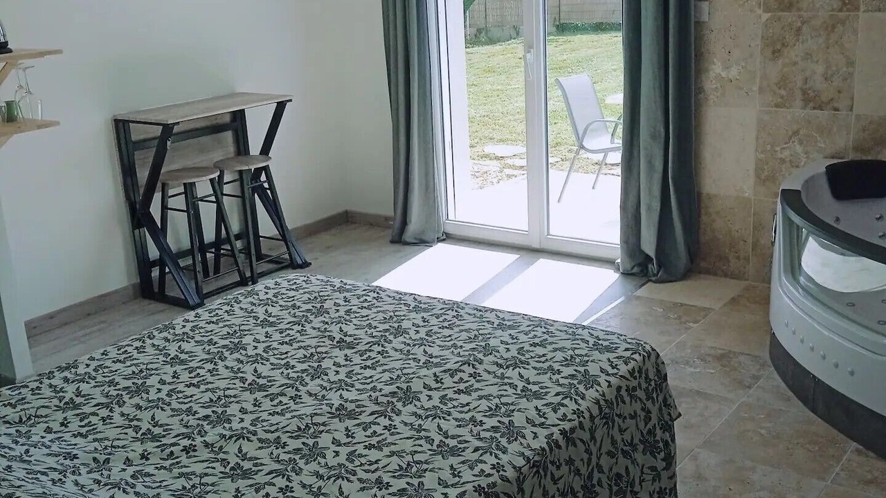 Photo of Bedroom in Allex