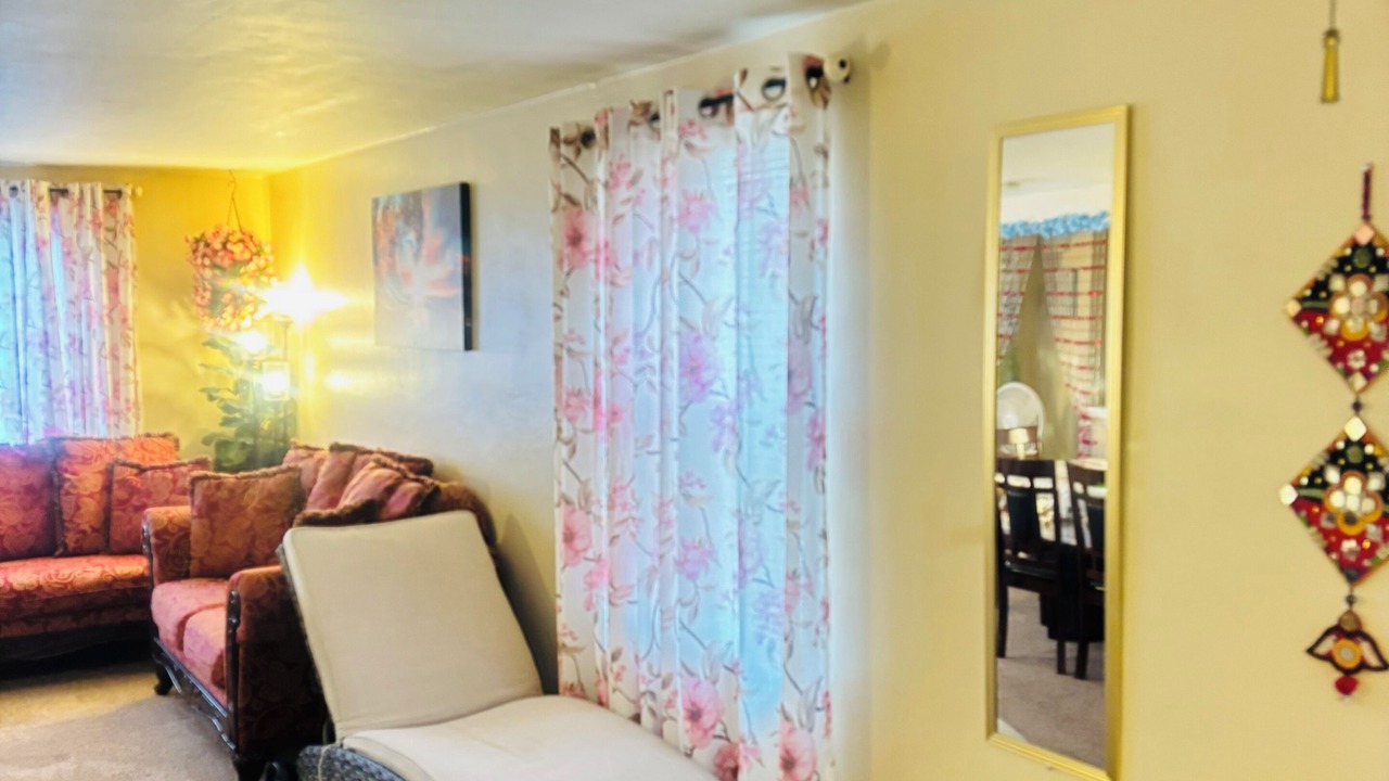 Photo of Livingroom in Cheektowaga