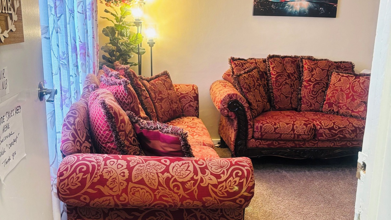 Photo of Livingroom in Cheektowaga