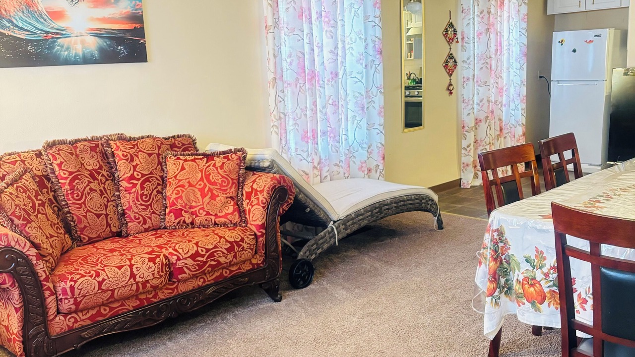 Photo of Livingroom in Cheektowaga