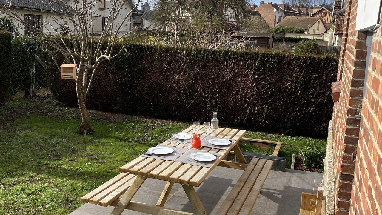 Photo of Outdoor in Bernay