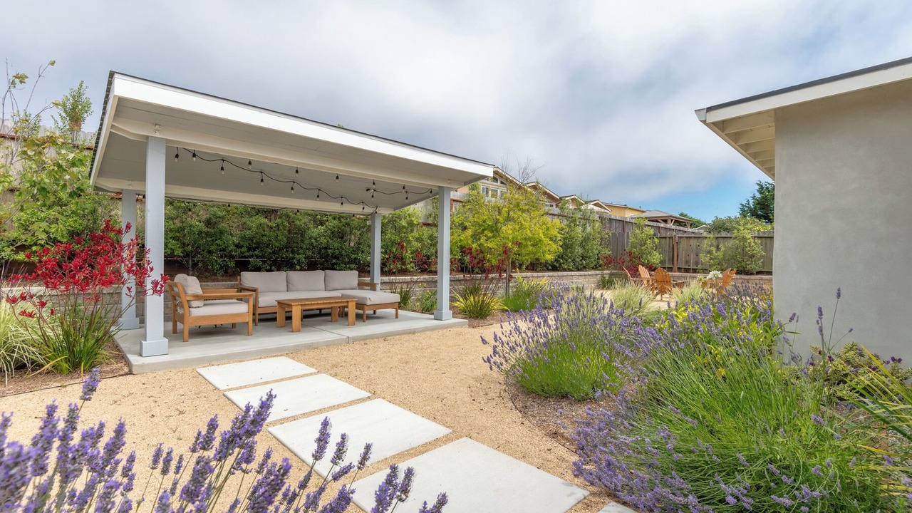 Photo of Patio Balcony in Seaside