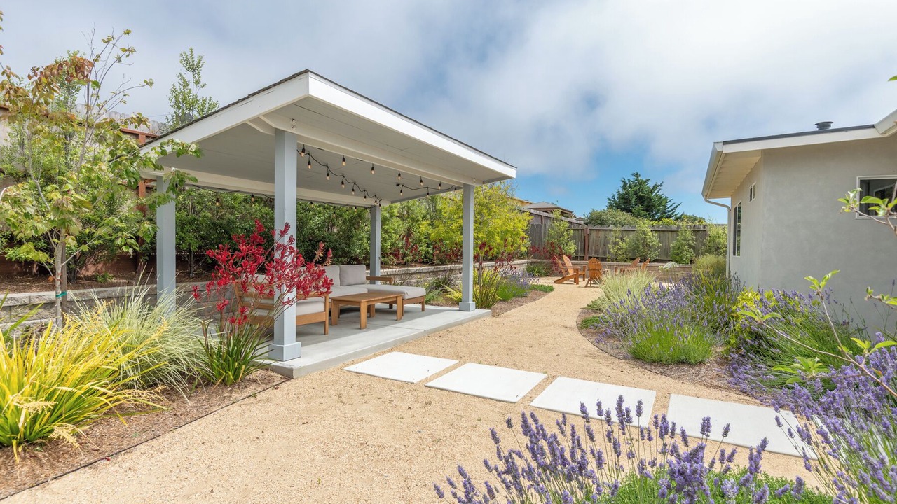 Photo of Patio Balcony in Seaside