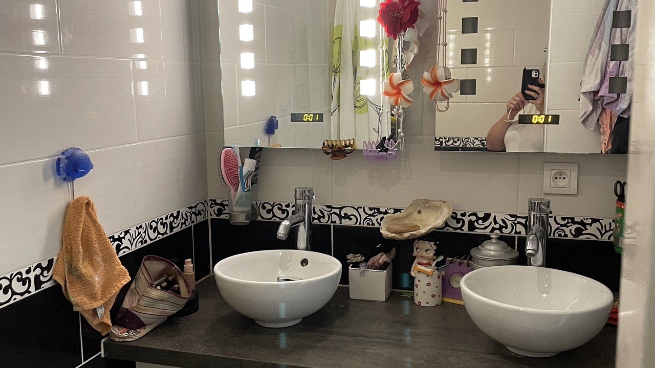 Photo of Bathroom in Port District