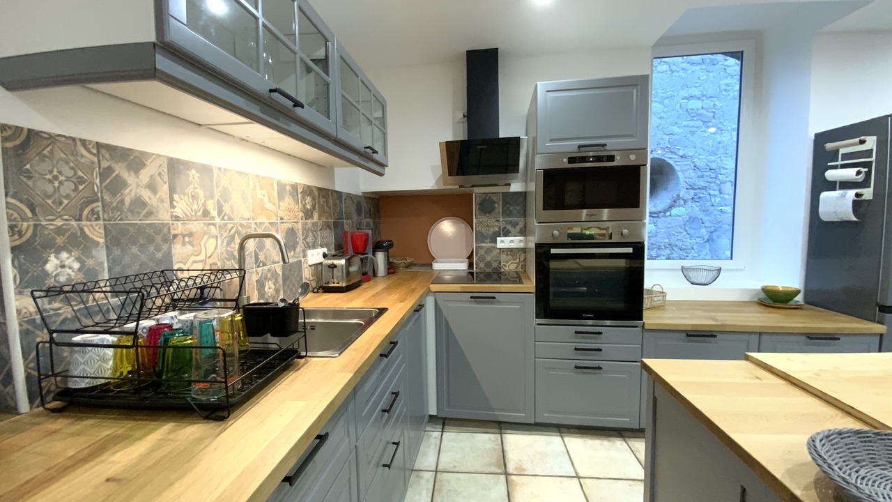 Photo of Kitchen in Saint-Andre-de-Roquepertuis