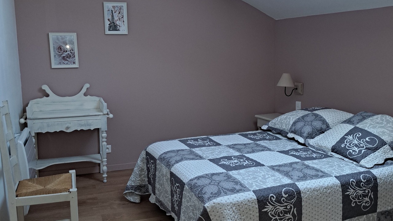 Photo of Bedroom in Saint-Andre-de-Roquepertuis