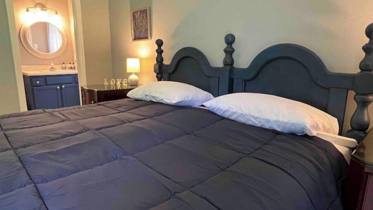 Photo of Bedroom in Roanoke