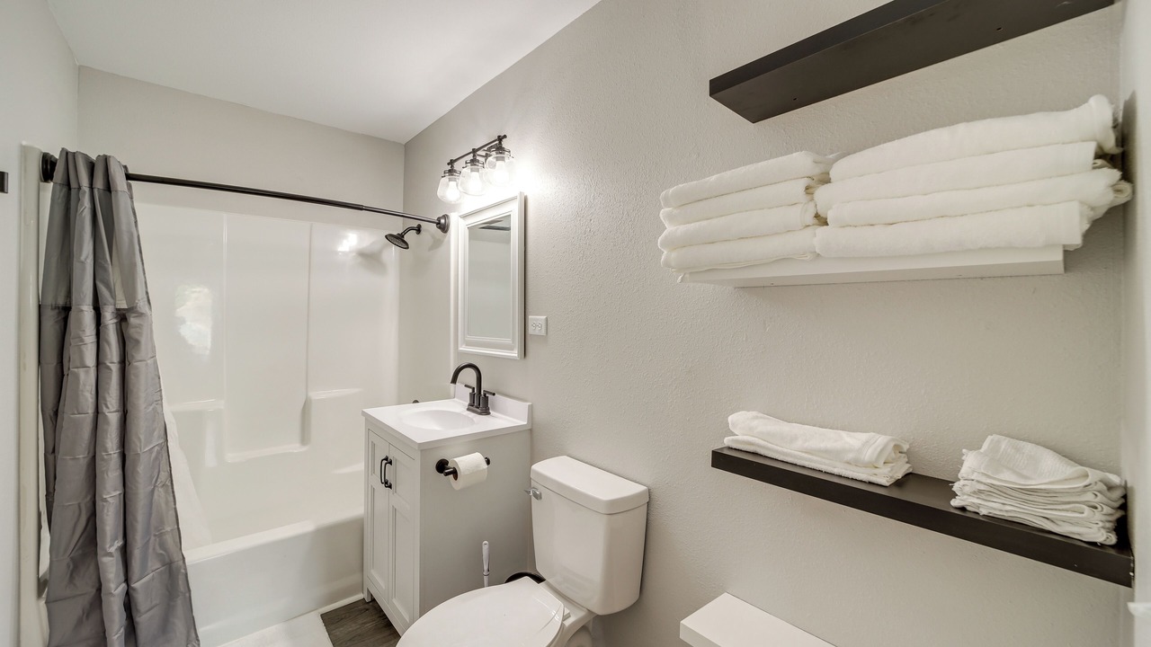 Photo of Bathroom in Grove