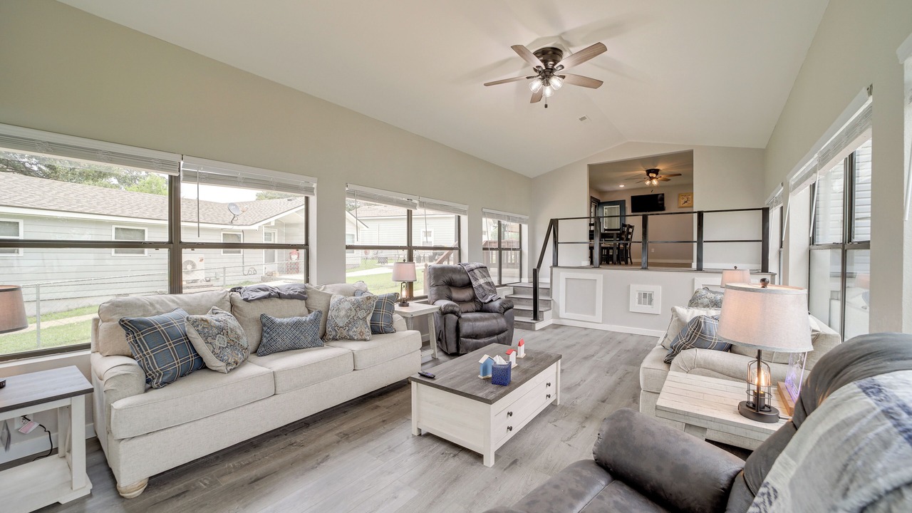 Photo of Bedroom in Grove