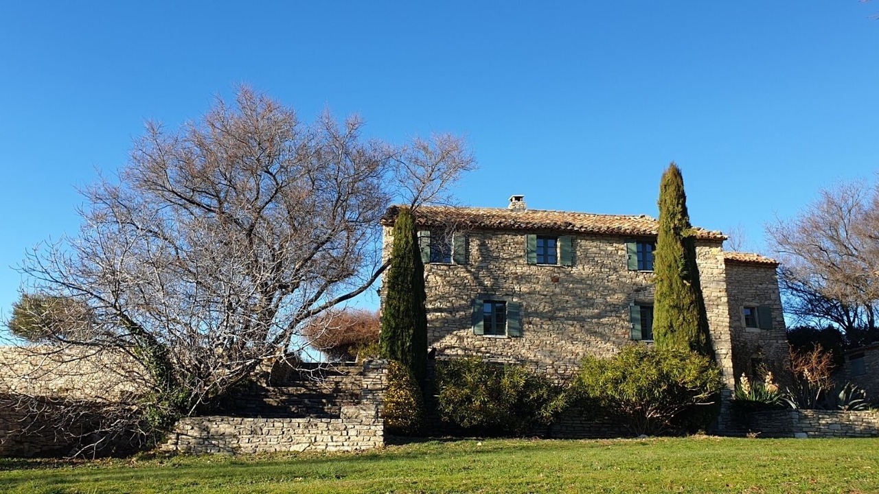 Photo of Outdoor in Sainte-Croix-a-Lauze