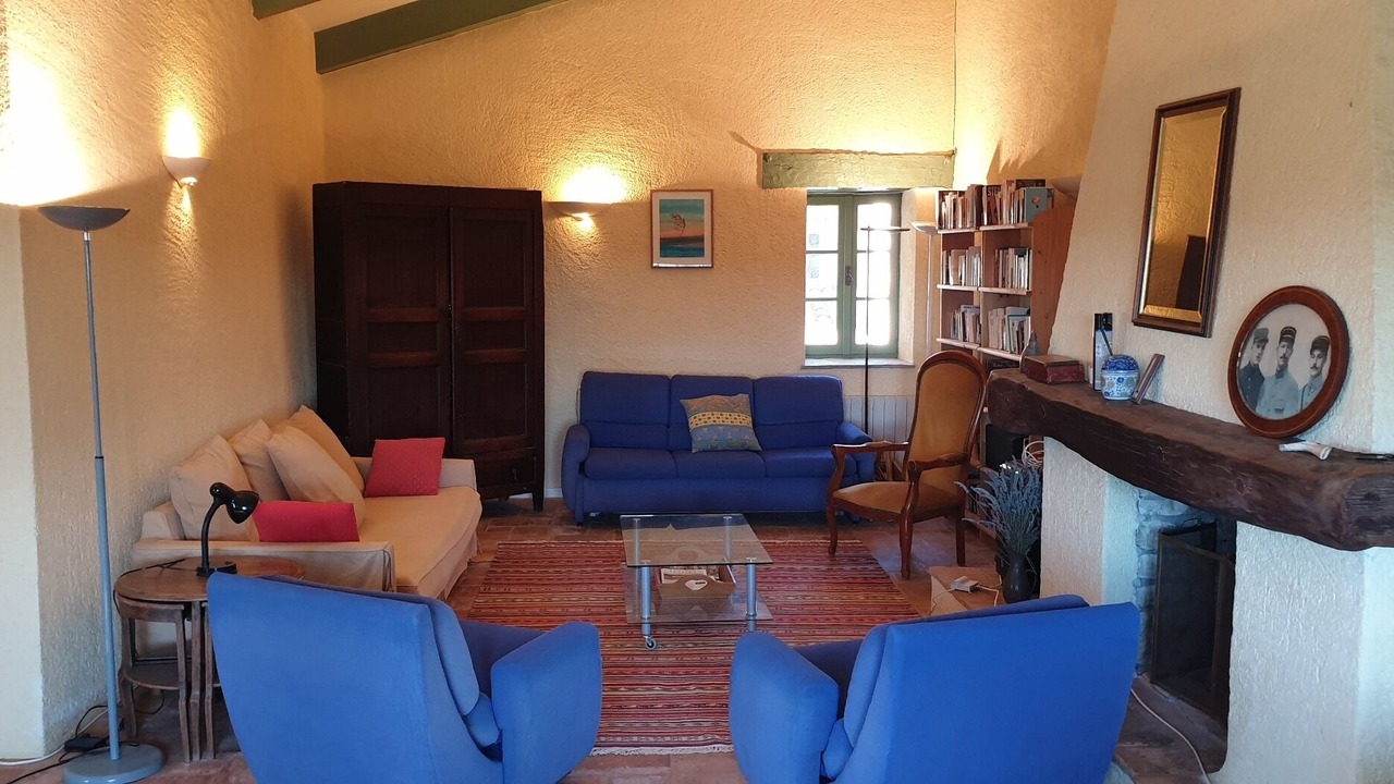 Photo of Livingroom in Sainte-Croix-a-Lauze