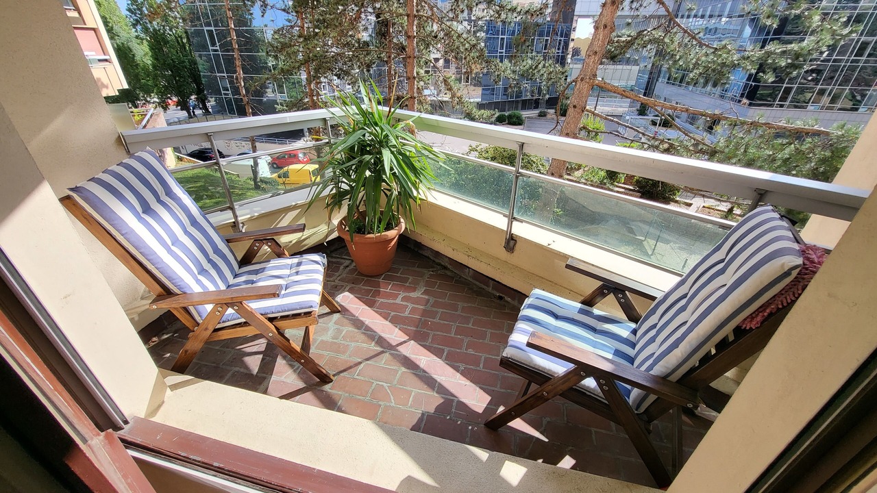 Photo of Outdoor in Cergy